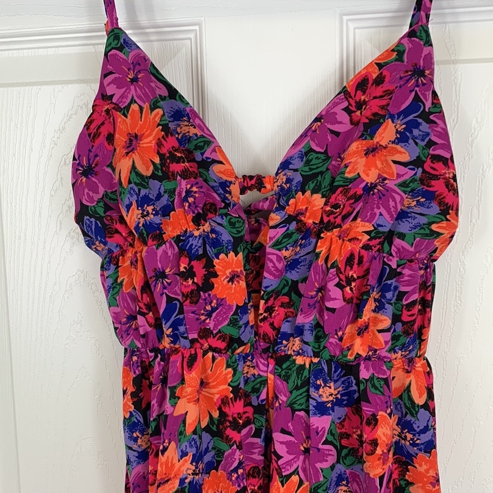 Lulu’s floral maxi dress cutout back sz xs